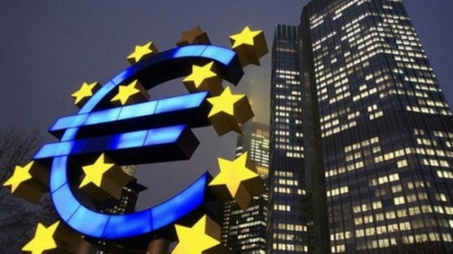 Lạm phát tăng chóng mặt, ECB sẽ tăng lãi suất vào cuối tháng này