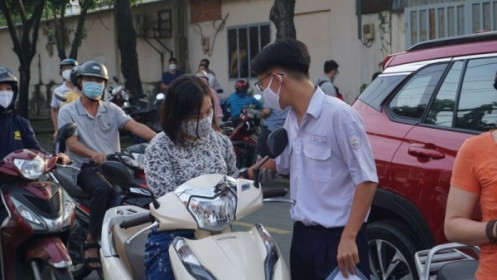 Hàng loạt phụ huynh bị lừa, Sở Giáo dục Đào tạo TP. Hồ Chí Minh ra thông báo khẩn