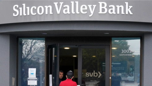 Vì sao Silicon Valley Bank sụp đổ?
