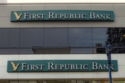 Fed và JPMorgan bơm vốn cho ngân hàng First Republic