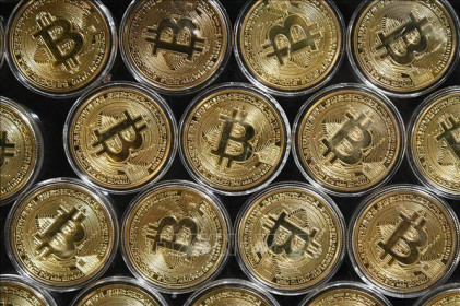 Giá Bitcoin lên mức cao nhất trong 9 tháng