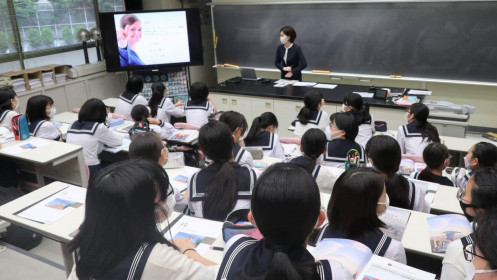 Lý do trường học Nhật Bản dạy học sinh về chứng khoán