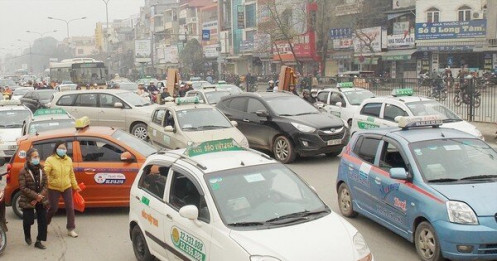 Hàng nghìn taxi điện sắp hoạt động: Cần tính toán kỹ