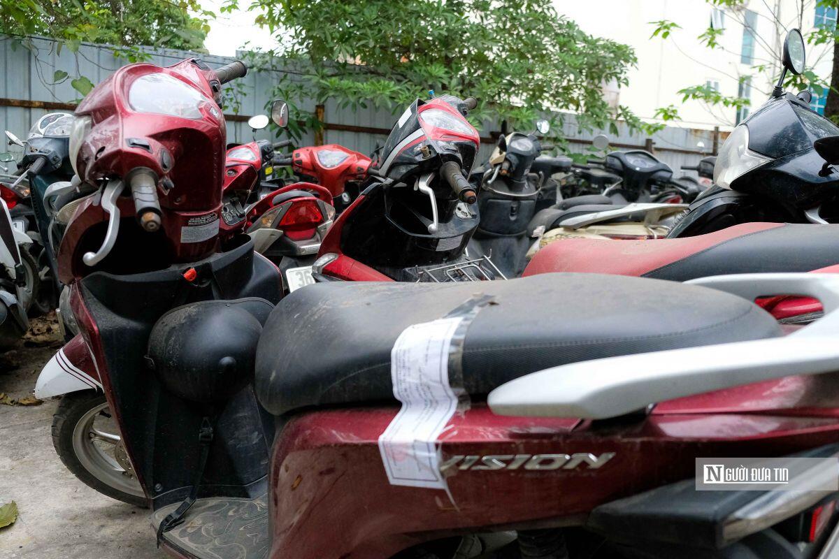 Hà Nội: Hàng nghìn chiếc xe vi phạm giao thông chất thành đống