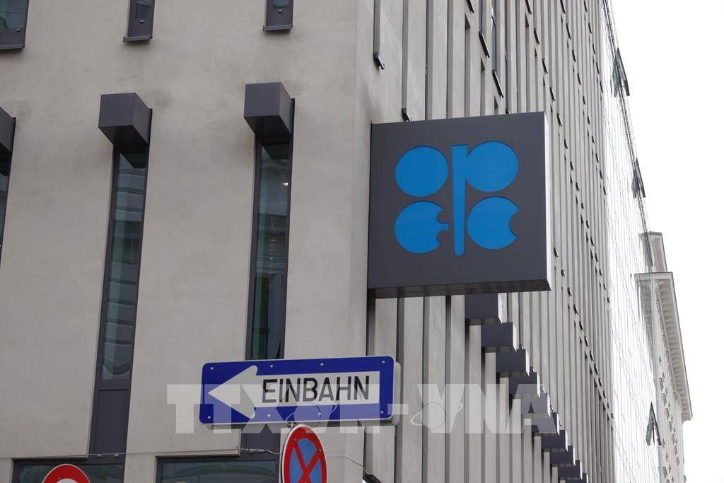 OPEC+ cắt giảm sản lượng: Lực đẩy cho giá dầu?