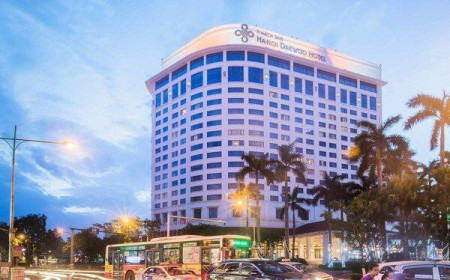 Sở hữu loạt “đất vàng” làm khách sạn, Bông Sen Corp kinh doanh ra sao