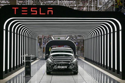 Hãng Tesla ghi nhận doanh số kỷ lục nhưng vẫn chưa đạt mục tiêu đề ra