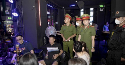 TPHCM: Gần 100 cảnh sát kiểm tra hai quán bia club ở phố Tây Bùi Viện