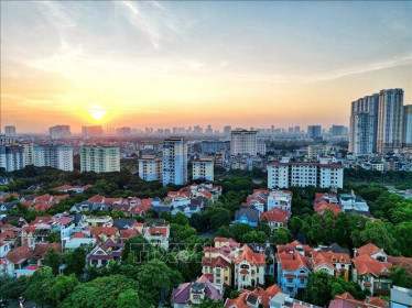Tỷ lệ hấp thụ giảm 50%, thị trường bất động sản vẫn trầm lắng