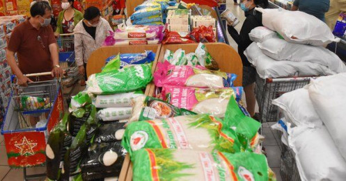 Thế giới tăng mua, gạo Việt Nam hưởng lợi