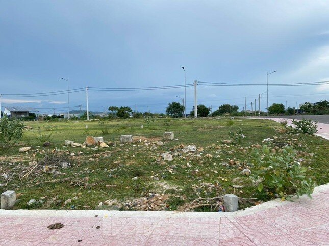 Bình Thuận duyệt giá đất, hàng trăm dự án được giải cứu