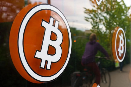 Bitcoin áp sát mốc 30.000 USD trước thềm tin lạm phát Mỹ