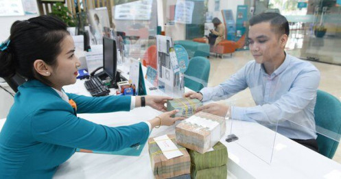 Lãi suất huy động và cho vay giảm nhanh hơn dự báo