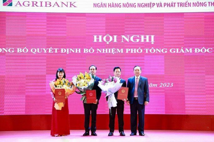 Agribank đồng loạt có 3 phó tổng giám đốc mới