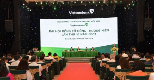 Chủ tịch Vietcombank Phạm Quang Dũng: Nhận một ngân hàng yếu kém là thách thức và cơ hội !