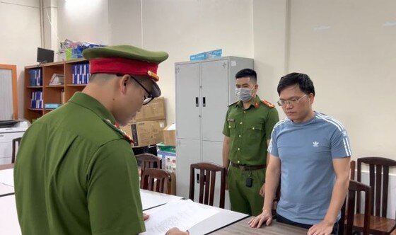 Bắt giam Phó Trưởng Phòng Tàu sông, Cục Đăng kiểm Việt Nam cùng 3 người khác