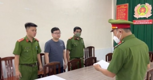 Bắt giam Phó Trưởng Phòng Tàu sông, Cục Đăng kiểm Việt Nam cùng 3 người khác
