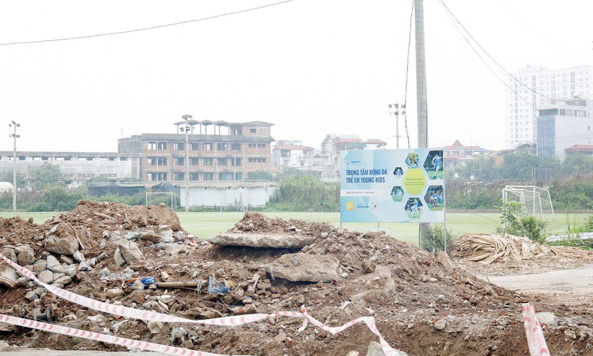 Cận cảnh dự án khu đô thị ở Hà Nội biến tướng thành sân bóng, cho thuê tùm lum