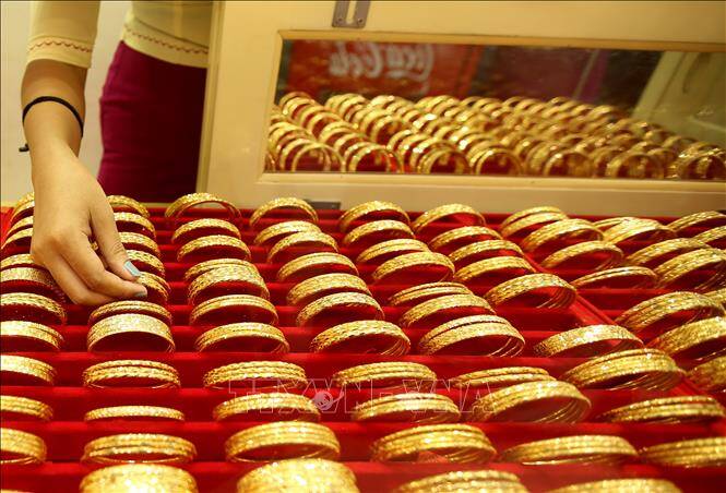 Giá vàng châu Á chiều 26/4 dao động trong biên độ hẹp