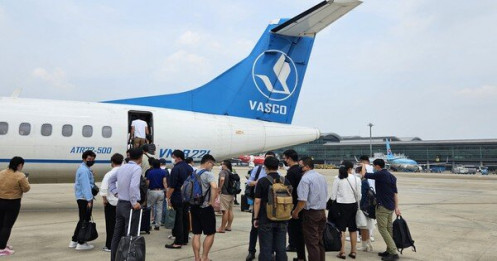 Sân bay Tân Sơn Nhất bắt đầu "nóng"