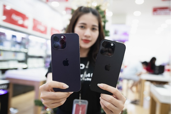 Các chuỗi bán lẻ smartphone tung chiêu giảm giá dịp lễ 30/4