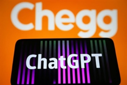 Một công ty giáo dục trực tuyến sợ ChatGPT “cướp” việc, cổ phiếu giảm 50%