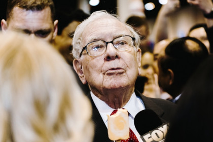 Warren Buffett đã nói gì với lãnh đạo 5 tập đoàn lớn của Nhật Bản?