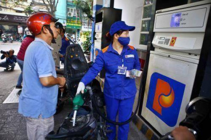 Quỹ bình ổn giá xăng dầu Petrolimex tăng lên 2.738 tỷ đồng