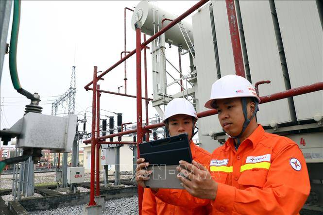 Tăng giá điện 3%, người dân chịu áp lực ra sao?