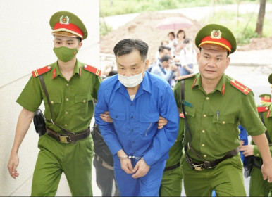 Loạt cựu lãnh đạo tỉnh Bình Thuận hầu tòa do vi phạm tại dự án Tân Việt Phát