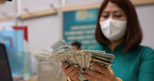 Lãi suất huy động có thể giảm về 7%/năm