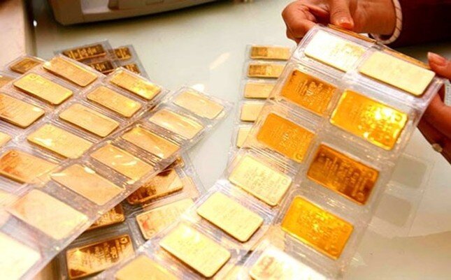 Vàng SJC 'vênh' giá thế giới hơn 10 triệu đồng/lượng