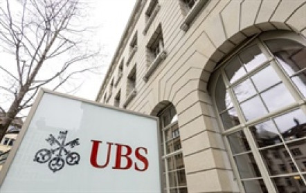 UBS có thể thiệt hại 17 tỷ USD từ vụ thâu tóm Credit Suisse