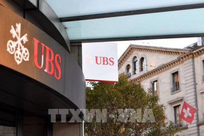UBS dự phòng 4 tỷ USD cho thương vụ thâu tóm Credit Suisse