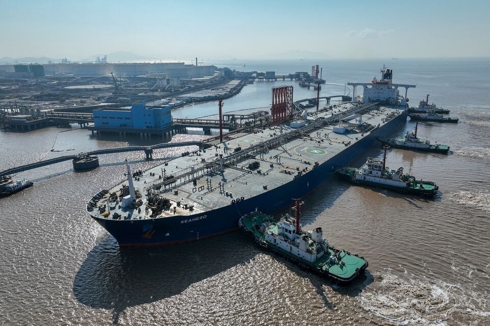 Trung Quốc tiêu thụ dầu thô kỷ lục