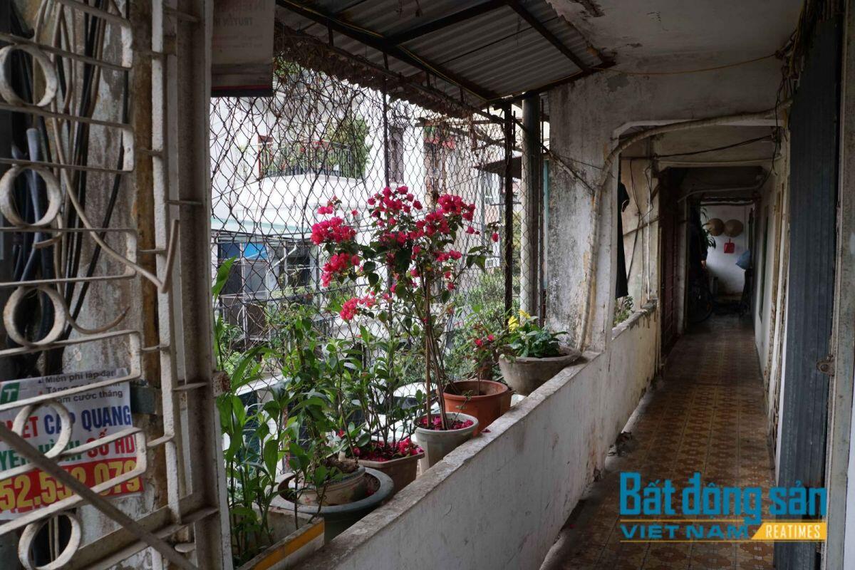 Hà Nội: Báo động về sự an toàn của cư dân nhà E7 Quỳnh Mai