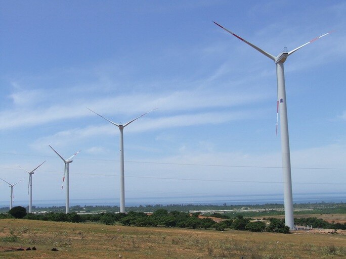 Yêu cầu Bộ Công thương chỉ đạo EVN khẩn trương đàm phán với chủ đầu tư điện gió, điện mặt trời