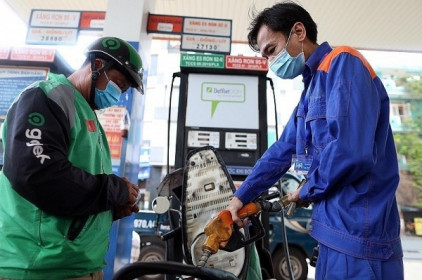 Giá xăng dầu sắp tăng nhẹ?