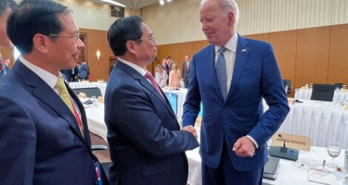 Thủ tướng Phạm Minh Chính trao đổi song phương với các nhà lãnh đạo G7