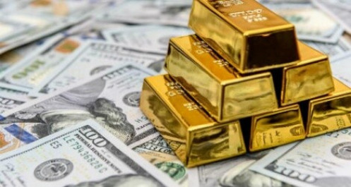 Bất chấp đà sụt giảm của giá vàng quốc tế, vàng SJC “vững” mốc 67 triệu đồng/lượng