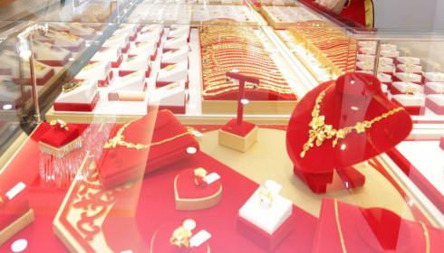 Giá vàng còn nhiều biến độn