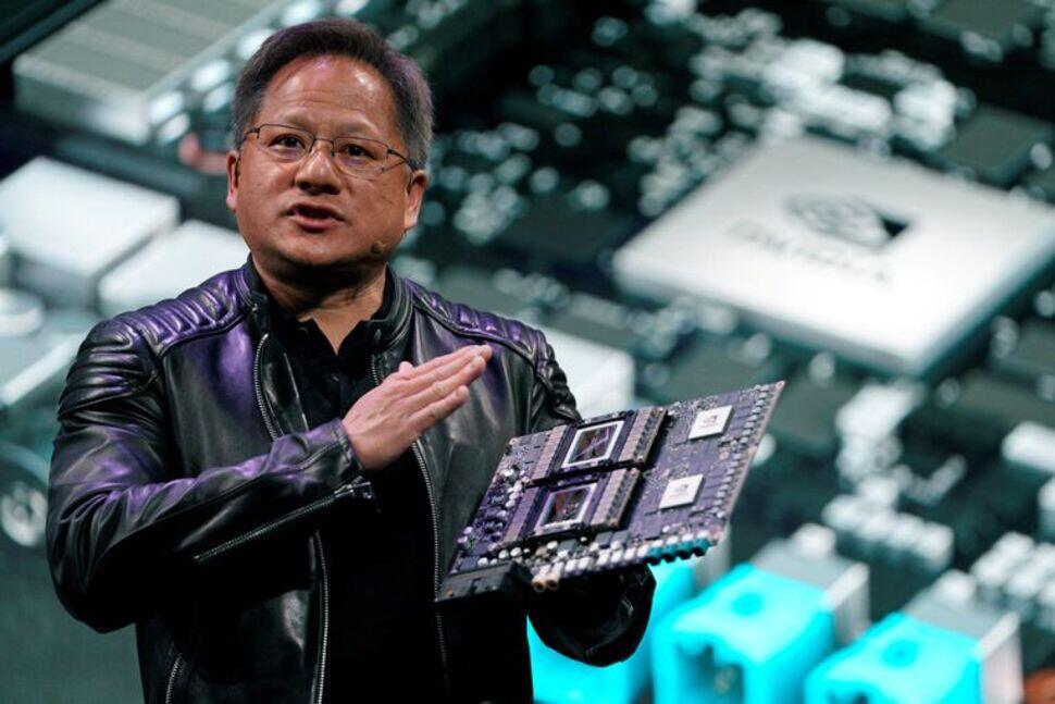 Nvidia trở thành nhà sản xuất chip đầu tiên trị giá hơn 1.000 tỷ USD