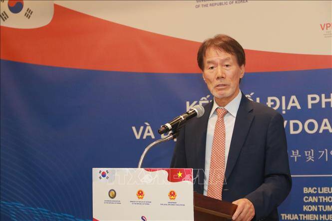 Tọa đàm 'Kết nối địa phương, doanh nghiệp Hàn Quốc với địa phương Việt Nam'