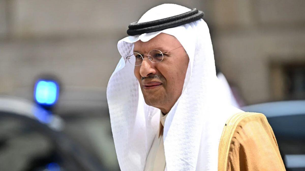 Ả Rập Xê-Út đơn phương giảm sâu sản lượng dầu sau cuộc họp OPEC+