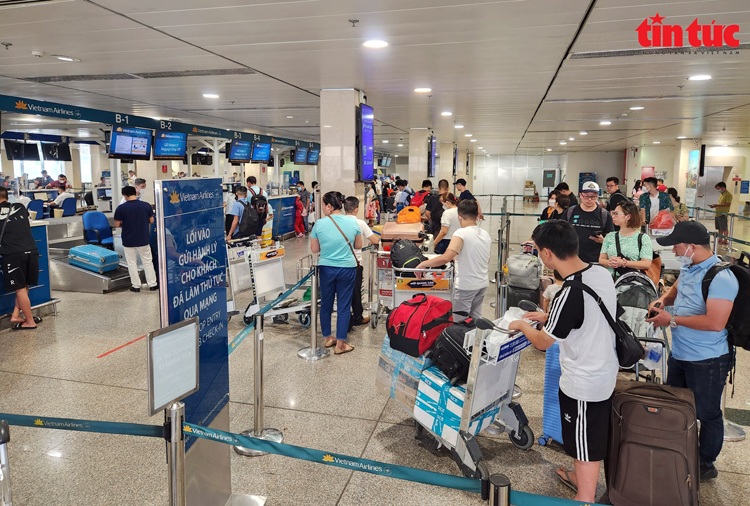 Dịp hè năm 2023, sân bay Tân Sơn Nhất sẽ đón khoảng 24 triệu lượt hành khách