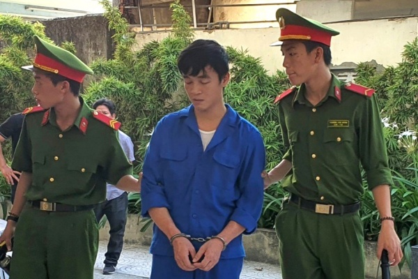 Tên cướp ngân hàng ở Đà Nẵng lĩnh 20 năm tù, cảm ơn vì bị bắt sớm