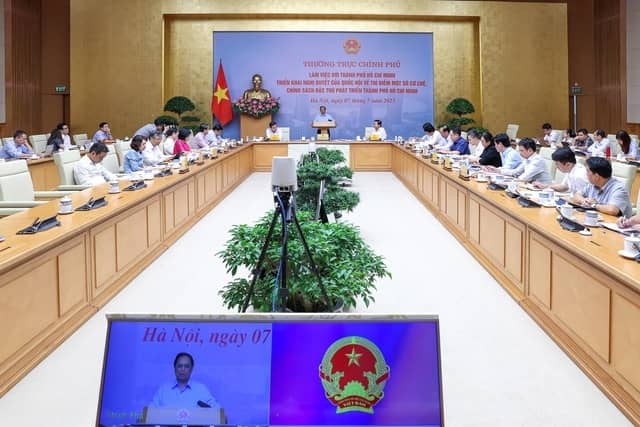 Hoàn thành hướng dẫn chính sách đặc thù với TPHCM chậm nhất 15/8