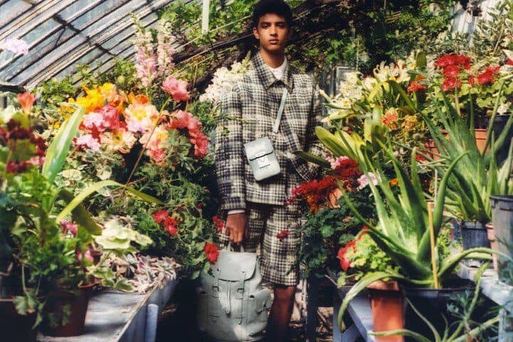 Ngắm bộ sưu tập phụ kiện vui hè bất tận của Louis Vuitton