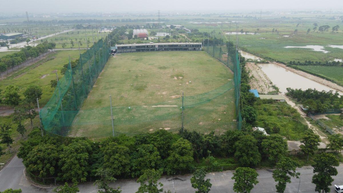 Cận cảnh sân tập golf 'mọc' sai quy hoạch trong KĐT Thanh Hà bị 'vô thừa nhận'