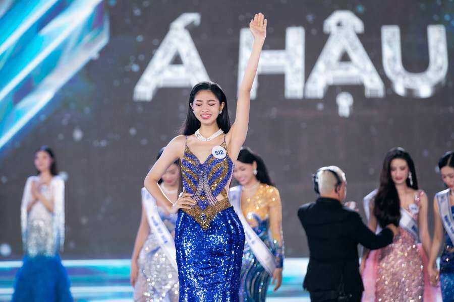 Tân Miss World Vietnam 2023 đã có bạn trai, á hậu 2 gây xúc động khi mẹ làm giúp việc